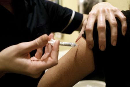 Începe campania de vaccinare împotriva gripei sezoniere