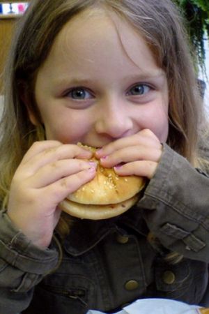 Jucăriile din Happy Meal de la McDonald's, interzise prin lege în San Francisco