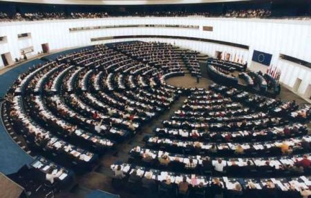 Lanţ uman pentru combaterea sărăciei, la Parlamentul European