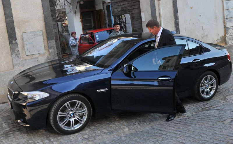 Maşină de 80.000 de euro pentru Klaus Johannis