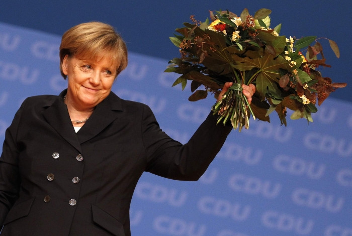 Merkel anunţă finalul crizei şi debutul campaniei electorale