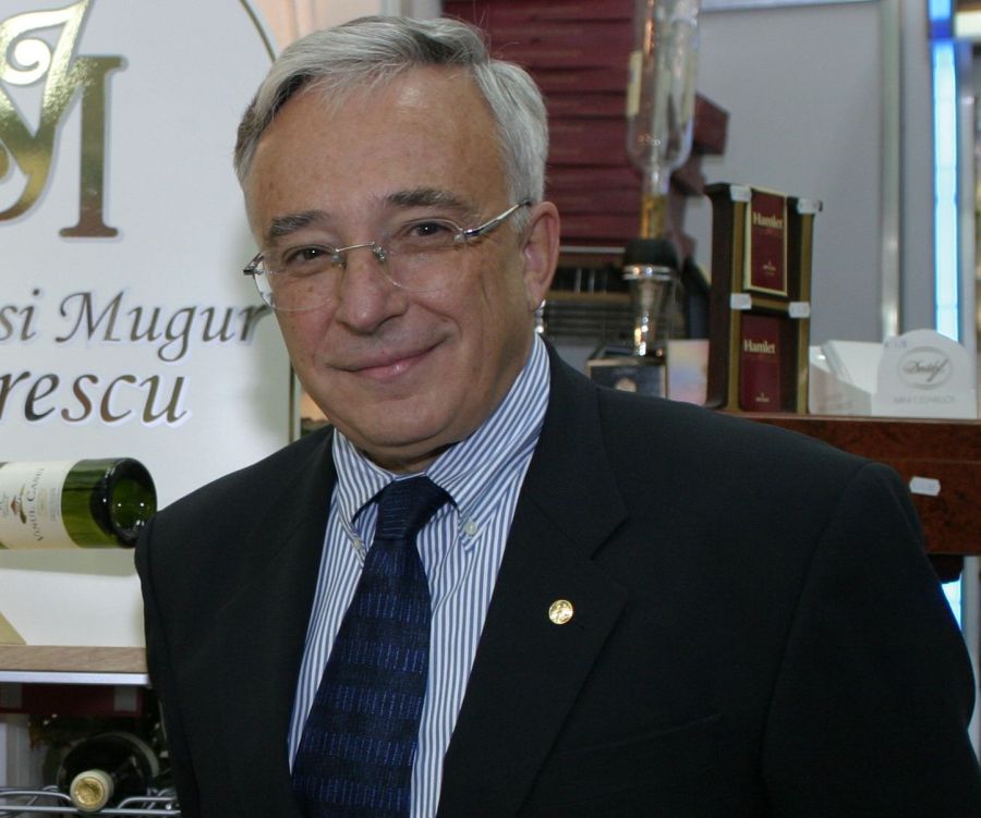 Mugur Isărescu: ''Trecerea la euro nu este benevolă''