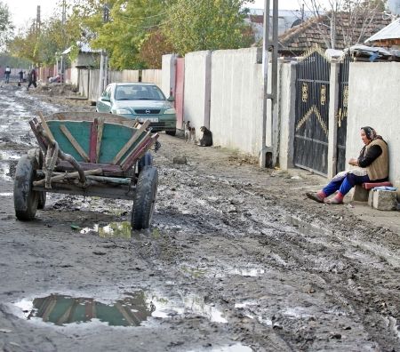 Peste 60% dintre comune şi 30% dintre oraşe, la un pas de desfiinţare