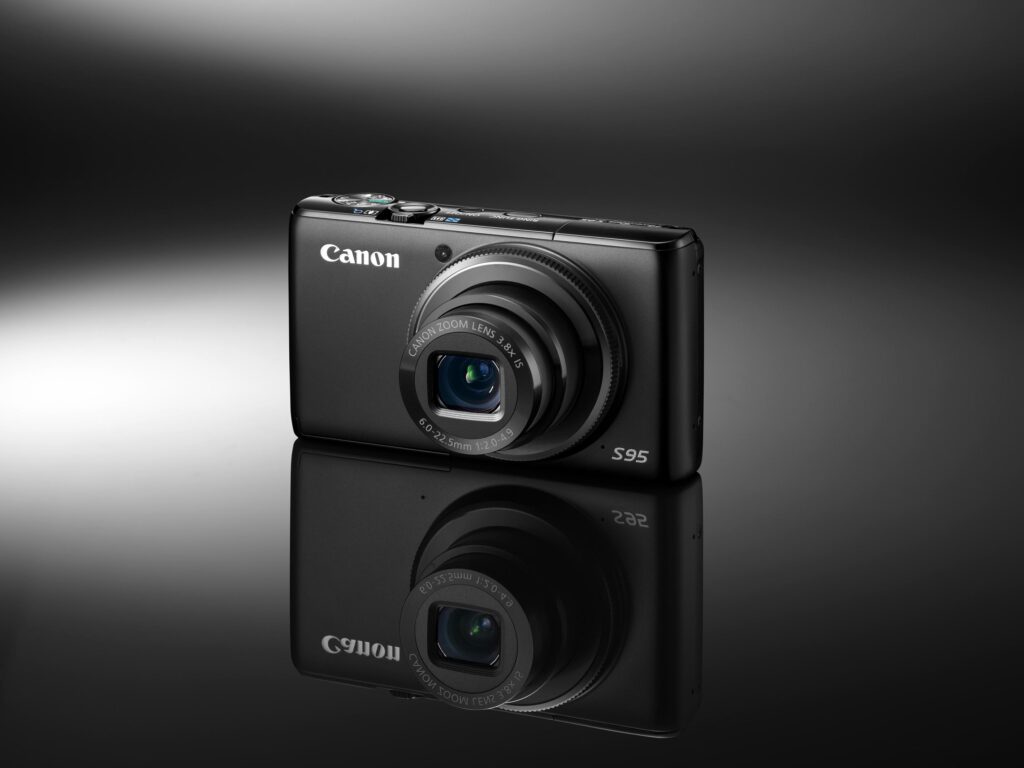 PowerShot S95, de la Canon