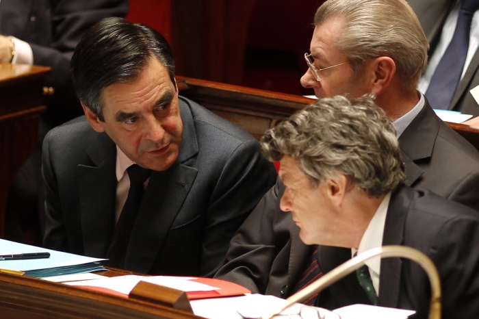 Premierul demisionar, Francois Fillon, reconfirmat în funcţie