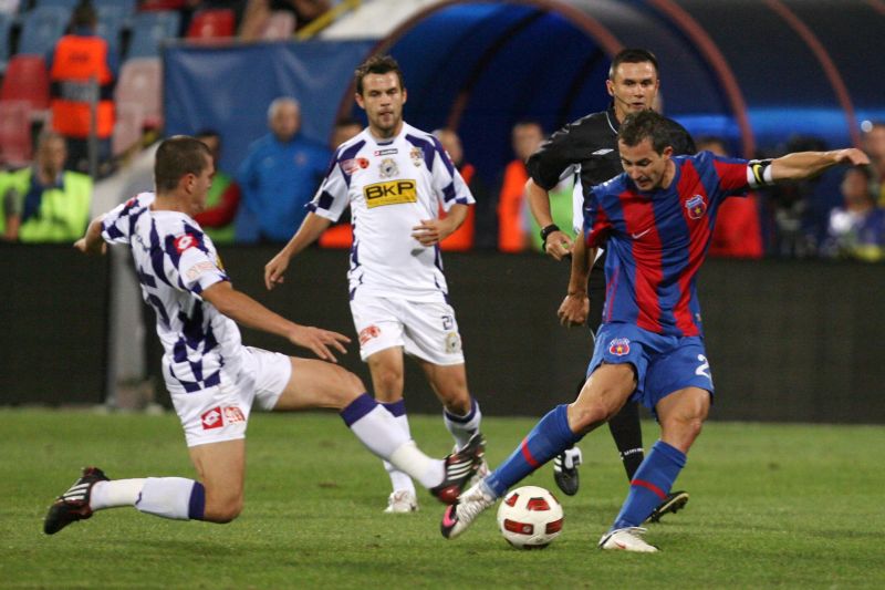 Steaua, băgată în beznă de CFR Cluj