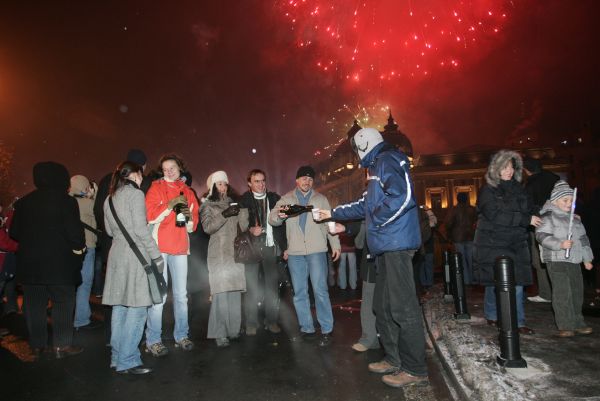 600 de jandarmi patrulează de Revelion în Bucureşti