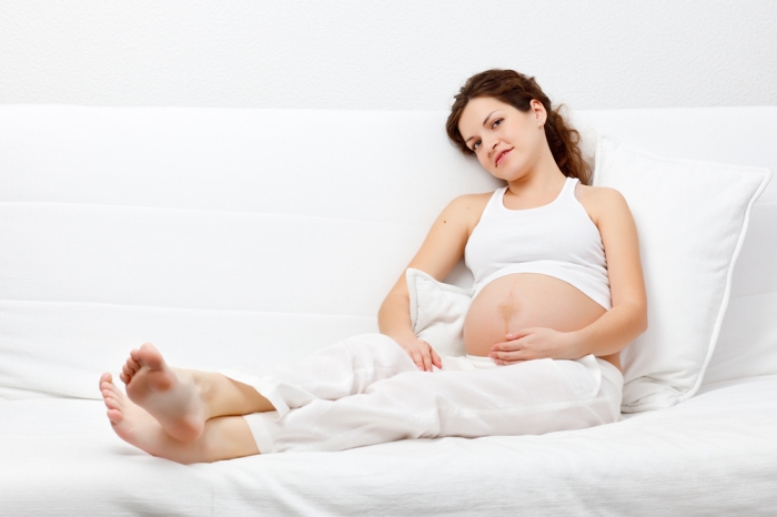 Cele mai comune boli cu care rămân femeile după naştere
