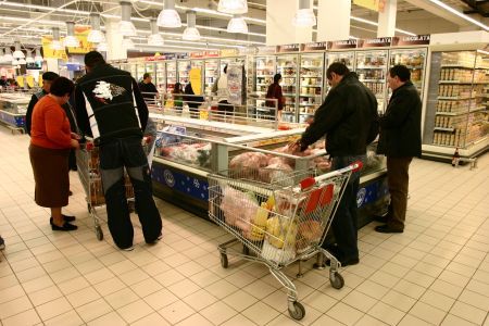 Lecţie antidiscriminare, la hipermarket