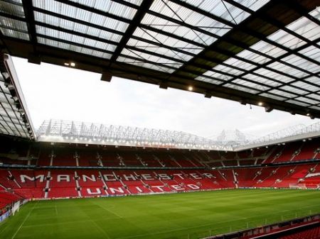 Manchester United - Arsenal, astăzi în Premier League