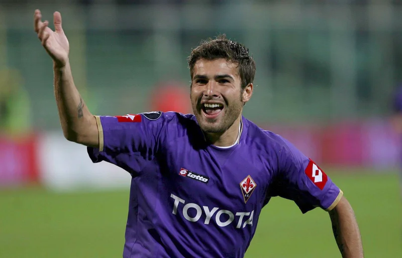 Mutu mai vrea o şansă de la Fiorentina