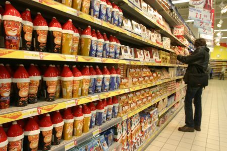 Românii renunţă la cumpărături din cauza crizei. Consumul a scăzut cu 5%, în primele 9 luni