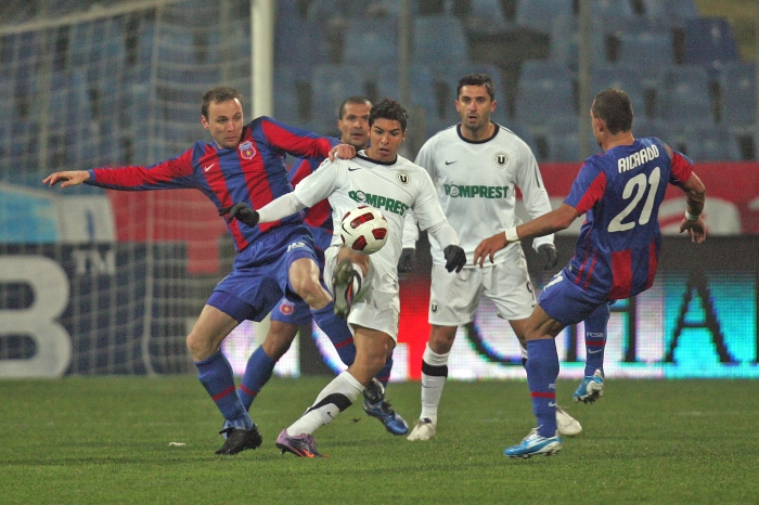 "U" Cluj l-a transferat pe PelÃ©