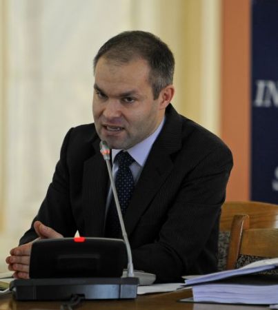 Asociaţiile profesionale pun umărul la aplicarea legii educaţiei