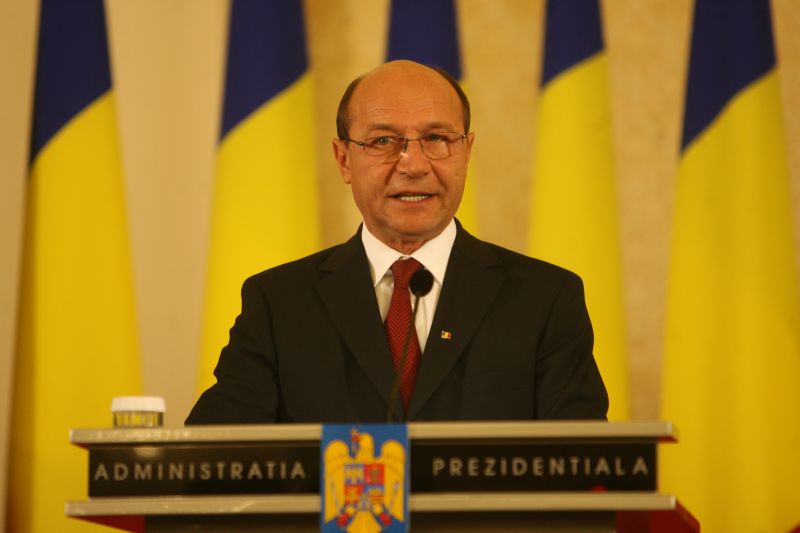 Băsescu: Îmi asum responsabilitatea politică a întârzierii aderării României la spaţiul Schengen
