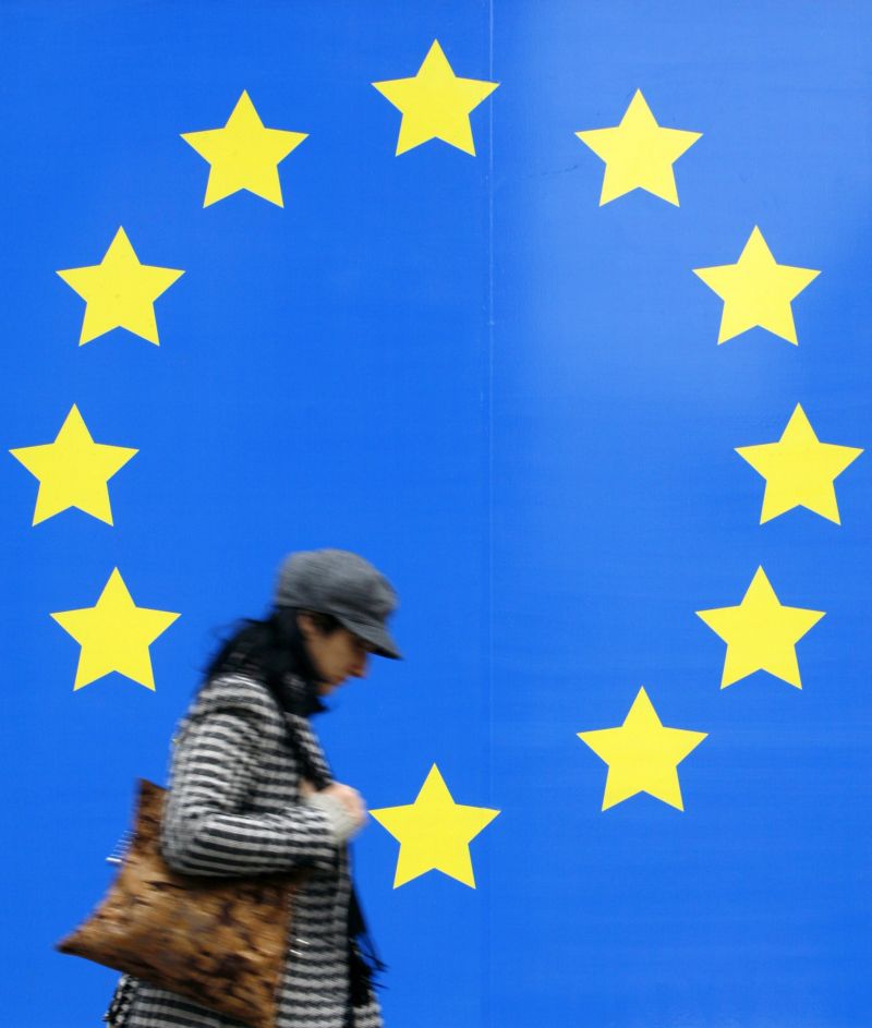 Colaci de salvare pentru ieşirea UE din criză