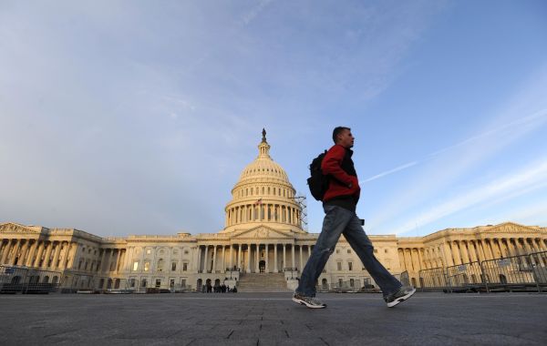 Majoritatea republicană din Camera Reprezentanţilor ia primele măsuri de anulare a reformelor lui Obama