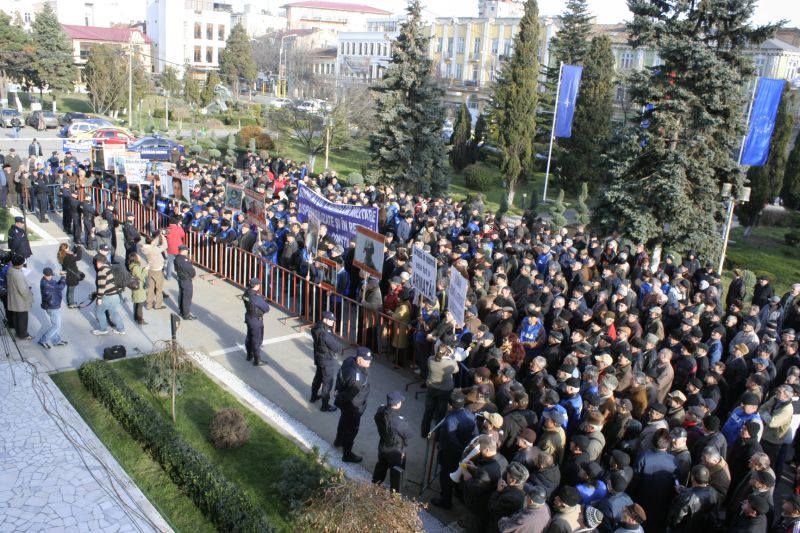 Militarii pensionari au protestat la Constanţa