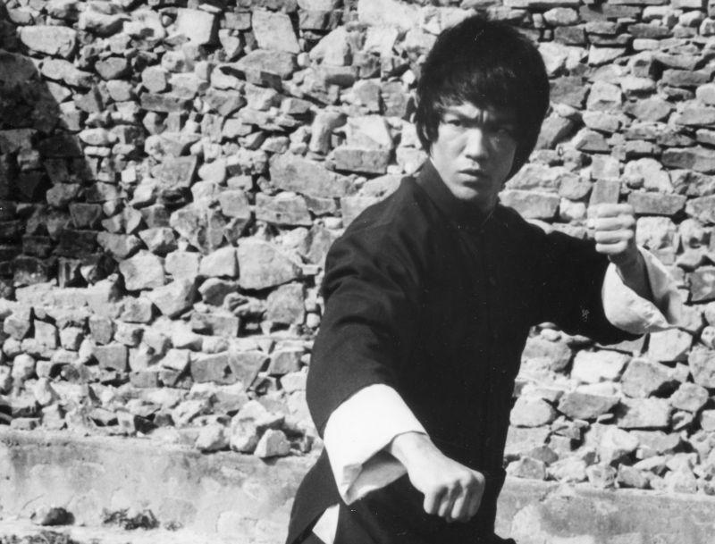 Povestea care arată cum a schimbat lumea Bruce Lee