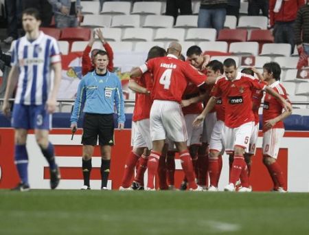 Benfica a bătut Porto pe "Estádio do Dragão"