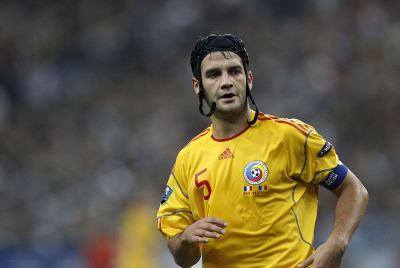 Chivu, suspendat patru etape