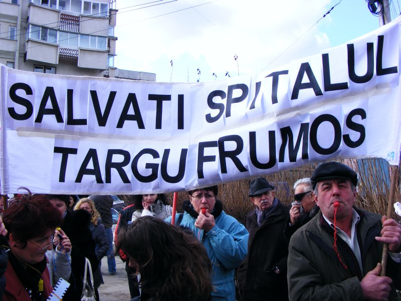 Protest pentru salvarea spitalului din Târgu-Frumos