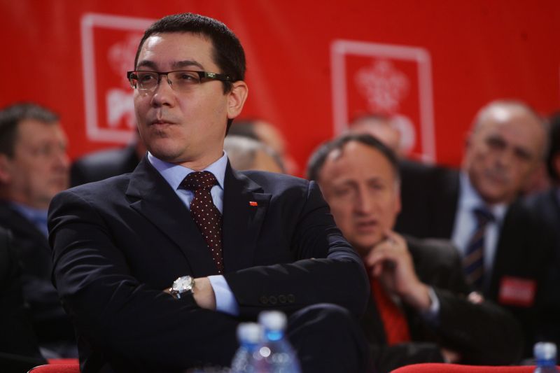 Victor Ponta: „Boc nu va fi schimbat. E praf în ochi. Băsescu încearcă să prostească România”
