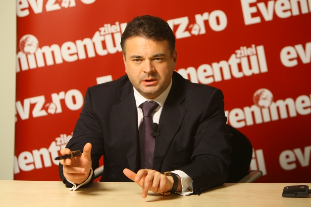 Brânză: "Nu poţi ascunde sub preş discuţiile din partid"