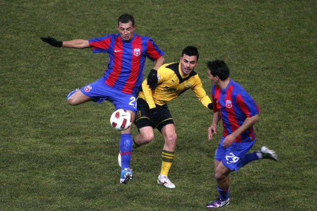 Egal în Ghencea: Steaua - Vaslui 1-1. Meciul a fost întrerupt 8 minute din cauza nocturnei