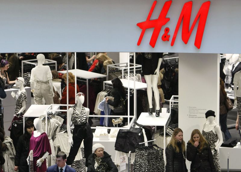 H&M s-a lansat în România. "Nu poţi lua moda prea în serios. Stilul personal contează, indiferent de buget"