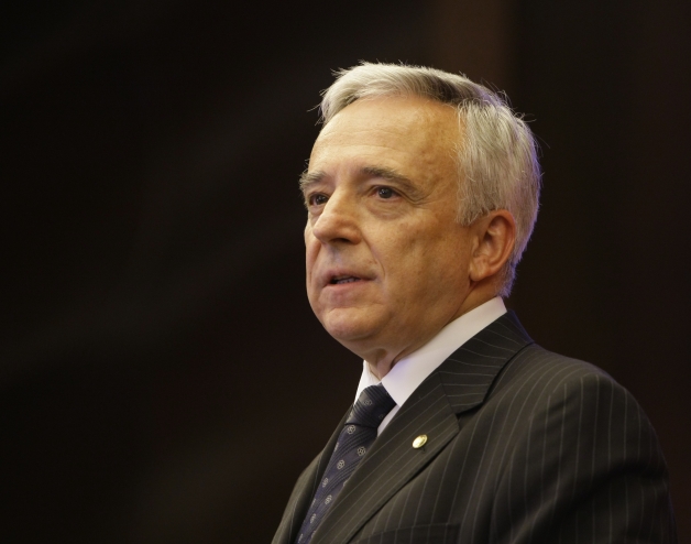 Isărescu: Un leu puternic, puntea către euro