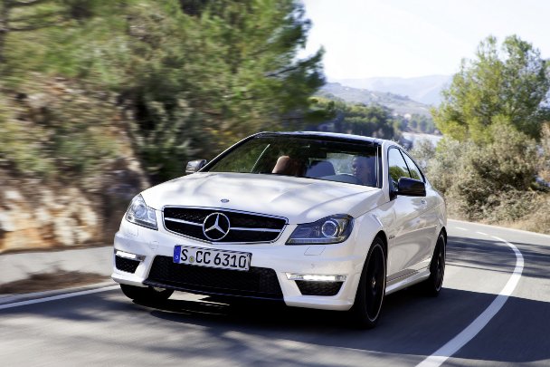 Primul videoclip cu noul Mercedes-Benz C63 AMG Coupe