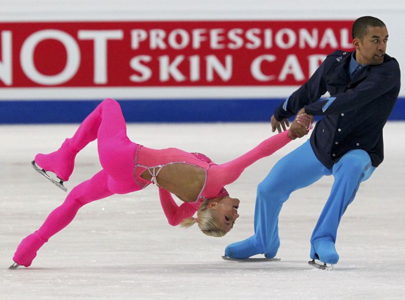 Rusia va organiza Mondialele de patinaj