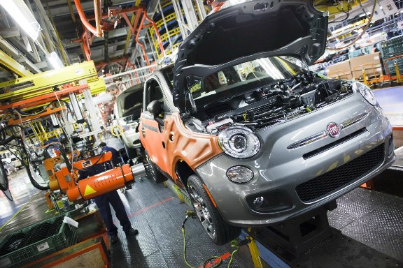 Viziune globală: Fiat 500, asamblat la o uzină Chrysler din Mexic, pentru SUA