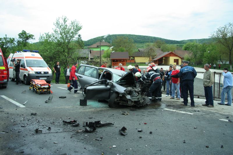 Accident cu 10 răniţi pe DN 7