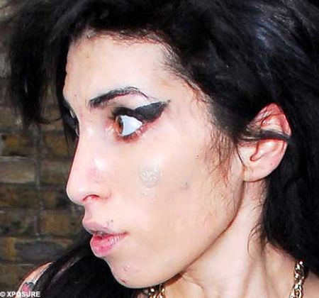 Amy Winehouse vine la Bucureşti