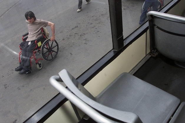 Cât costă independenţa pentru o persoană cu dizabilităţi