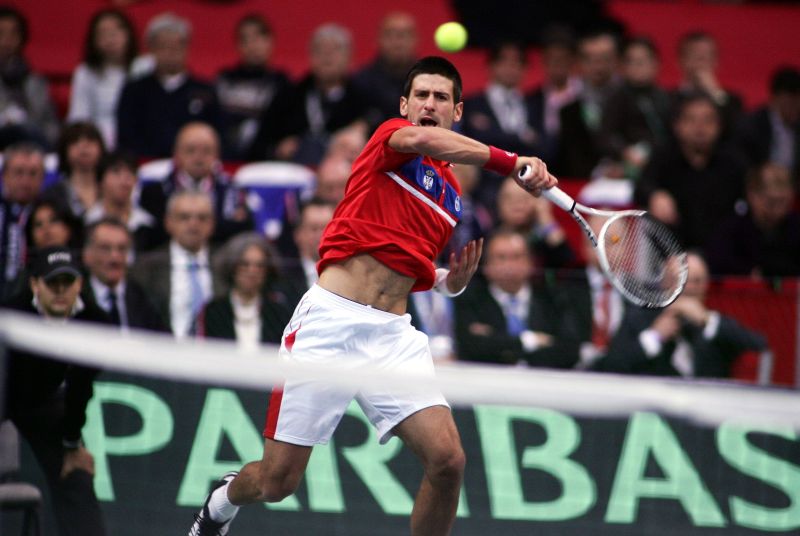 Djokovic bate tot ce îi iese în cale