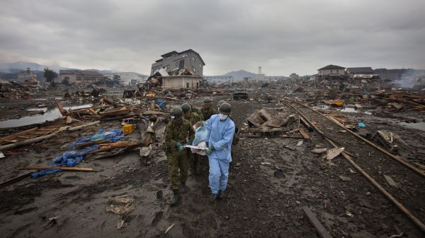 SUA se vor implica în reconstrucţia regiunilor japoneze distruse de tsunami