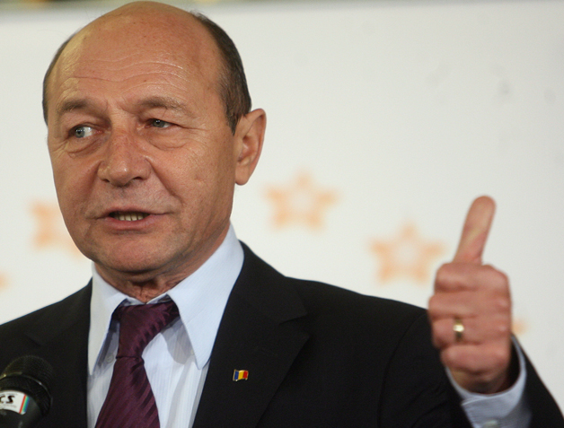 Băsescu: "Tăierea fără cap a subvențiilor va afecta populația"