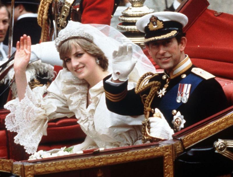 Înmormântarea Prinţesei Diana, mai interesantă decât nunta Prinţului William