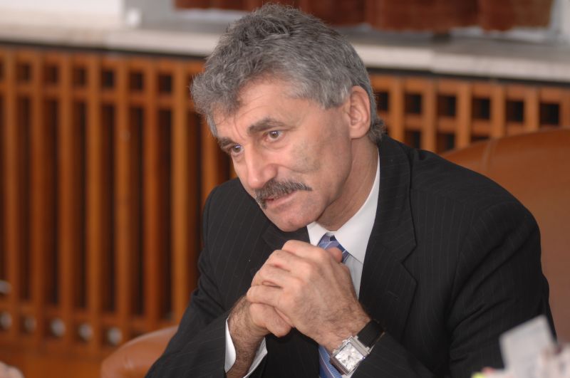 Ioan Oltean, secretarul general al lui Boc. Voinescu vrea să fie vicepreşedinte