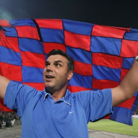 Mihai Stoica: "Olăroiu nu rămâne la Steaua!"