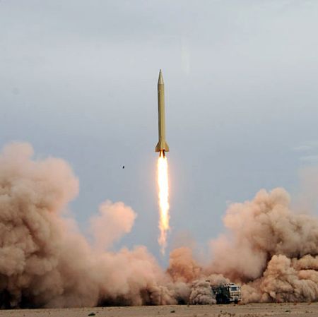 Presa germană: Iranul construieşte o bază de rachete cu rază medie în Venezuela