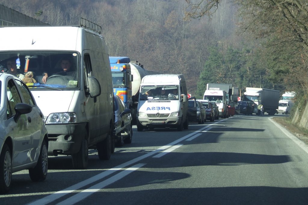 Trafic restricţionat timp de două luni pe DN 1, la Sinaia