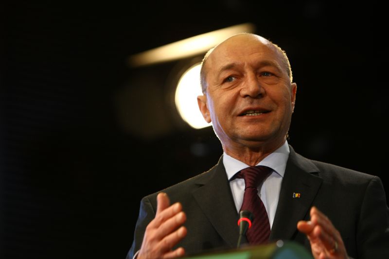 Băsescu, despre ridicarea restricţiilor pe piaţa britanică a muncii: Răspunsul politicos a fost cel ştiut