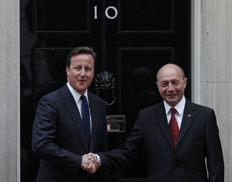 Băsescu şi Cameron au discutat despre integrarea Moldovei în UE