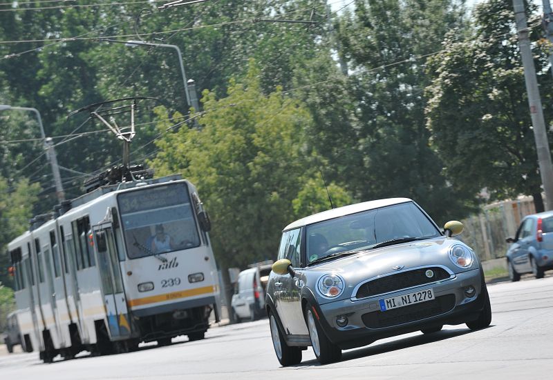 DRIVE-TEST EVZ: Mini E, maşina electrică pe care a studiat BMW