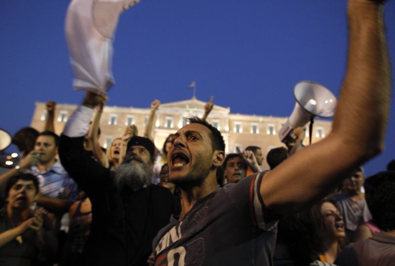 FMI pune presiune pe UE pentru a grăbi salvarea Greciei