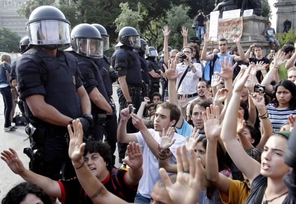 ”Indignații” spanioli pregătesc „marele marș” | VIDEO